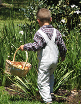 Easter Egg Hunt at Arboretum Marbella