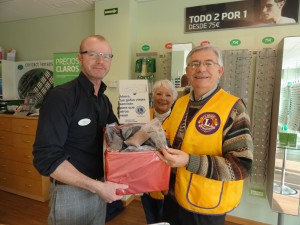 Specsavers Santa Ponca donates to the Lions Club