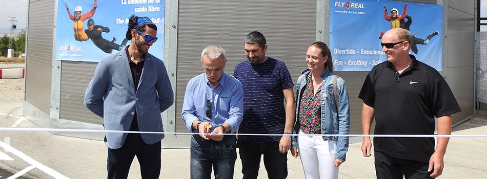 Mayor of Campillos officially opens Spain’s first outdoor skydiving simulator